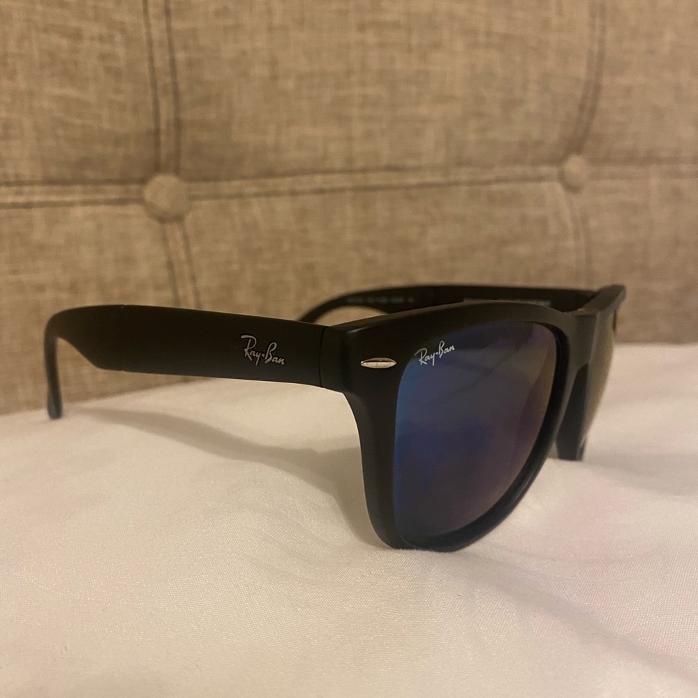 Ray-ban folding wayfarer!